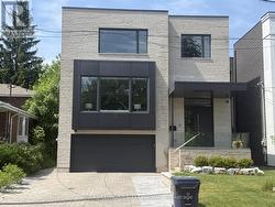 414 GLENGARRY AVENUE Toronto, ON M5M 1E8