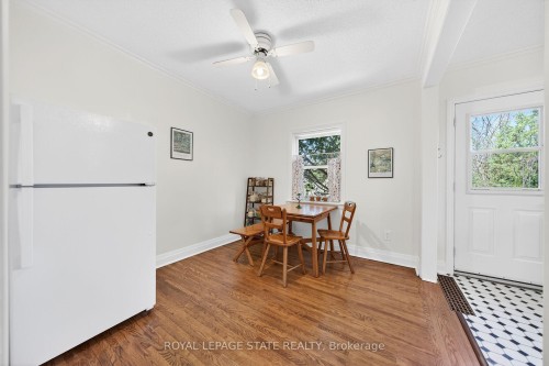188 Wexford Avenue S, Hamilton, ON - Indoor Photo Showing Dining Room