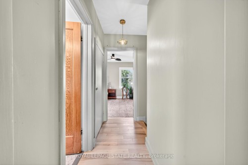 188 Wexford Avenue S, Hamilton, ON - Indoor Photo Showing Other Room