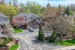 3076 Lakeshore Road WOakville, ON L6L 1J2