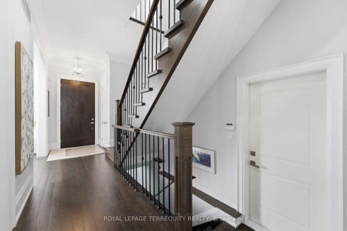 130 Edgecroft Road, Toronto, ON - Indoor Photo Showing Other Room