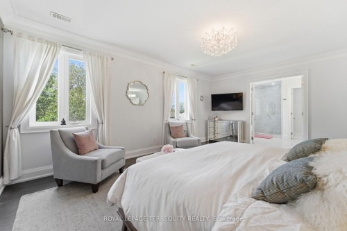 130 Edgecroft Road, Toronto, ON - Indoor Photo Showing Bedroom