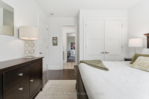 130 Edgecroft Road, Toronto, ON - Indoor Photo Showing Bedroom