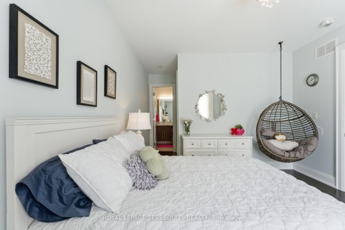130 Edgecroft Road, Toronto, ON - Indoor Photo Showing Bedroom