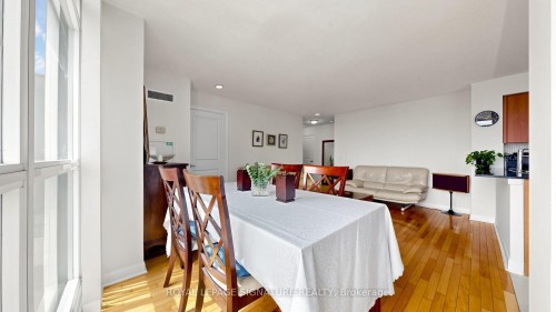 1603-235 Sherway Gardens Road, Toronto, ON - Indoor Photo Showing Dining Room