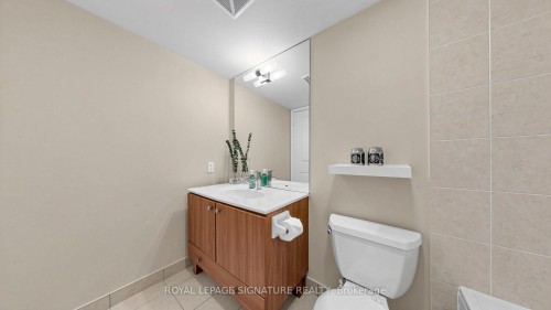 1603-235 Sherway Gardens Road, Toronto, ON - Indoor Photo Showing Bathroom