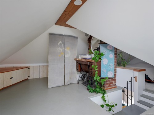 2130 Ridge Rd, Victoria, BC 