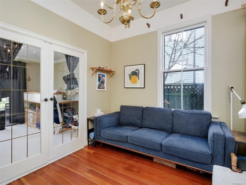 2130 Ridge Rd, Victoria, BC 