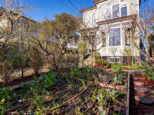 2130 Ridge Rd, Victoria, BC 