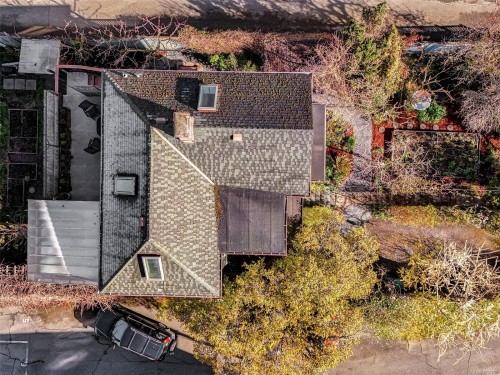 2130 Ridge Rd, Victoria, BC 