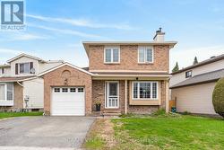 292 DU GRAND BOIS AVENUE Ottawa, ON K1E 2S6