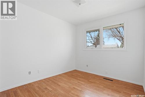 1044 East Centre, Saskatoon, SK - Indoor Photo Showing Other Room