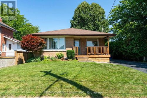 46 ORCHARD VIEW BOULEVARD  Oshawa, ON L1G 3N7