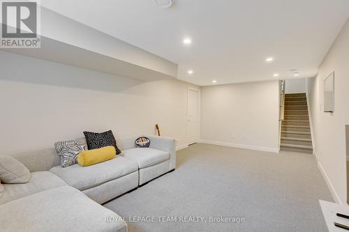506 Cobra Crescent, Ottawa, ON - Indoor Photo Showing Other Room