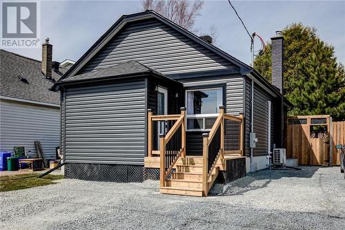 422 Mckim Street  Sudbury, ON P3C 2L5