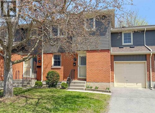 37 - 19 MACPHERSON AVENUE  Kingston (Central City West), ON K7M 6W4