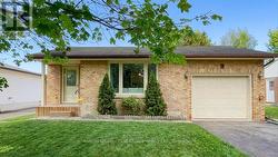 8 DUNSFORD CRESCENT St. Marys, ON N4X 1C6