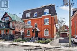 2 - 120 LEWIS STREET Ottawa, ON K2P 0S7