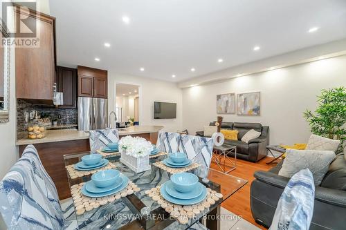 803 Khan Crescent, Mississauga, ON - Indoor Photo Showing Dining Room