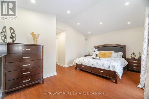 803 Khan Crescent, Mississauga, ON - Indoor Photo Showing Bedroom