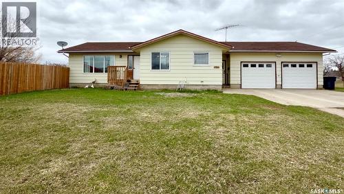 701 1St Street, Hanley, SK - Outdoor