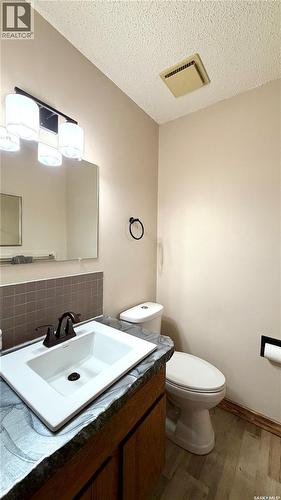 701 1St Street, Hanley, SK - Indoor Photo Showing Bathroom