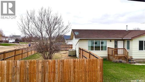 701 1St Street, Hanley, SK - Outdoor