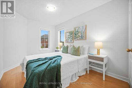 3302 Stoney Crescent, Mississauga, ON - Indoor Photo Showing Bedroom