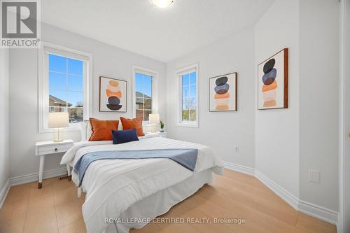 3302 Stoney Crescent, Mississauga, ON - Indoor Photo Showing Bedroom
