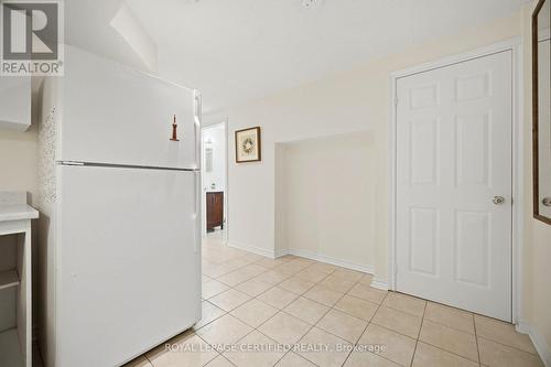 3302 Stoney Crescent, Mississauga, ON - Indoor
