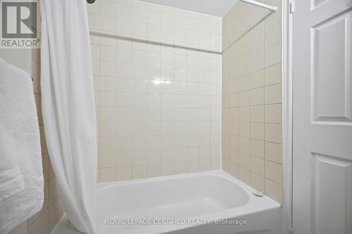 3302 Stoney Crescent, Mississauga, ON - Indoor Photo Showing Bathroom