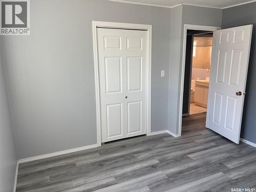 207 3Rd Avenue W, Kindersley, SK - Indoor