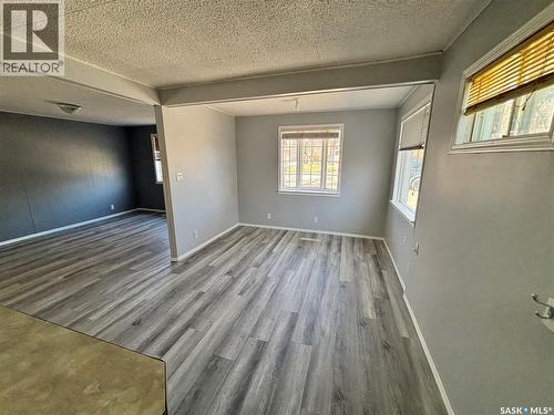 207 3Rd Avenue W, Kindersley, SK - Indoor Photo Showing Other Room