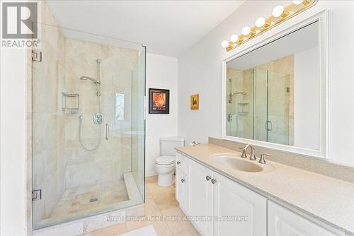 4 Wolf Crescent, Caledon, ON - Indoor Photo Showing Bathroom