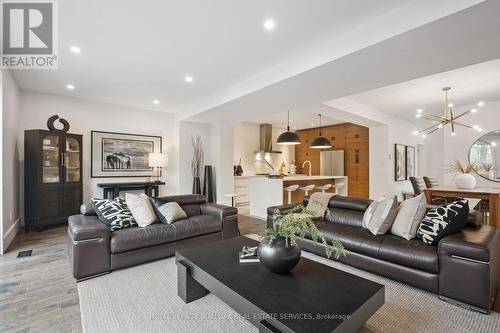 518 Hager Avenue, Burlington, ON - Indoor Photo Showing Living Room