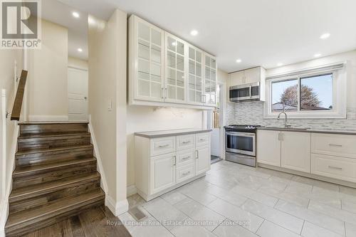 2362 Greenbank Trail, Burlington, ON - Indoor Photo Showing Kitchen