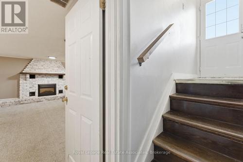 2362 Greenbank Trail, Burlington, ON - Indoor Photo Showing Other Room