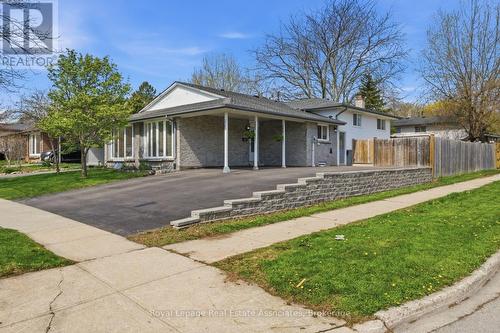 2362 Greenbank Trail, Burlington, ON - Outdoor With Deck Patio Veranda