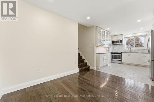 2362 Greenbank Trail, Burlington, ON - Indoor