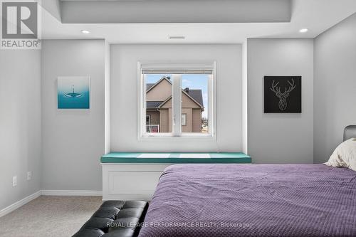 104 Sternes Private, Ottawa, ON - Indoor Photo Showing Bedroom