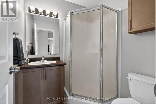 104 Sternes Private, Ottawa, ON - Indoor Photo Showing Bathroom