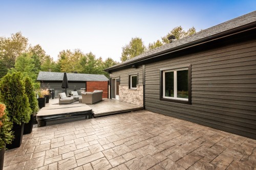 Terrasse - 117 Rue Lacoste, Shefford, QC - Outdoor With Deck Patio Veranda With Exterior