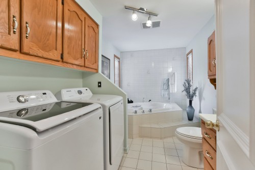 Salle de bains - 8 81E Avenue E., Blainville, QC - Indoor Photo Showing Laundry Room