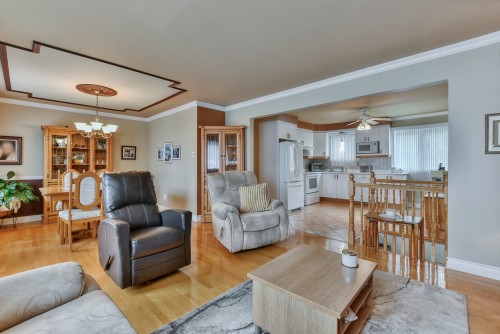 Salon - 8 81E Avenue E., Blainville, QC - Indoor Photo Showing Living Room
