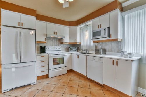 Cuisine - 8 81E Avenue E., Blainville, QC - Indoor Photo Showing Kitchen With Double Sink