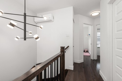 Corridor - 273 Rue Du Grenadier, Saint-Constant, QC - Indoor Photo Showing Other Room
