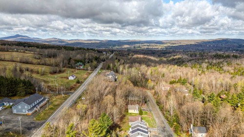 Vue d'ensemble - 120 Ch. Thibault, Sutton, QC - Outdoor With View
