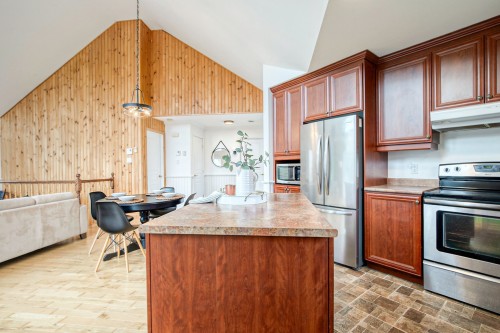 Cuisine - 120 Ch. Thibault, Sutton, QC - Indoor Photo Showing Kitchen