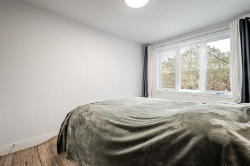 Chambre à coucher - 7032 Rue Lacroix, Montréal (Le Sud-Ouest), QC - Indoor Photo Showing Bedroom