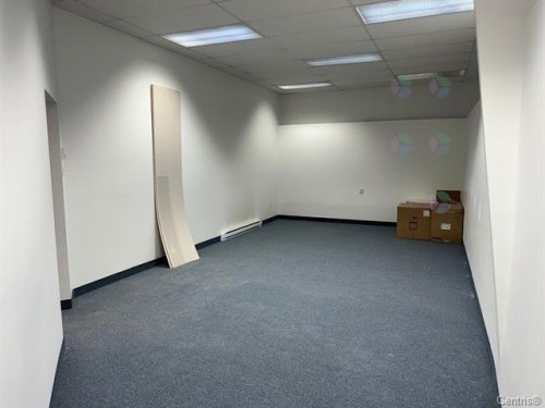 Office - 16 Rue St-Paul E., Sainte-Agathe-Des-Monts, QC - Indoor